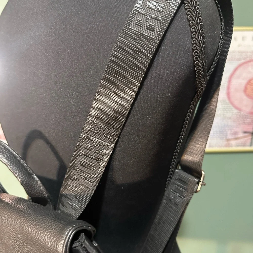 Botkier Black Backpack Modern Minimalist Design 🧚‍♀️